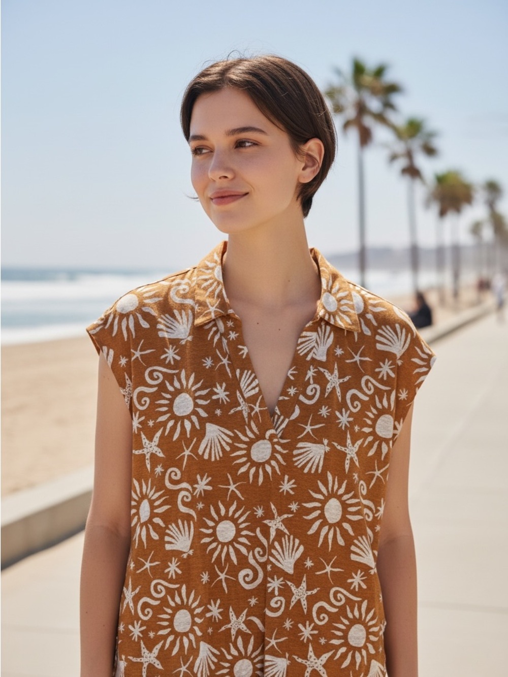 C&C California Rust Short Sleeve V-Neck Sun & Star Print Top Linen Beach M